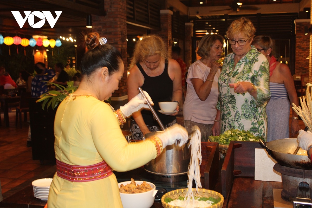 Trải nghiệm văn hóa tạo điểm nhấn, níu chân du khách tại Lâm Đồng - Ảnh 2.