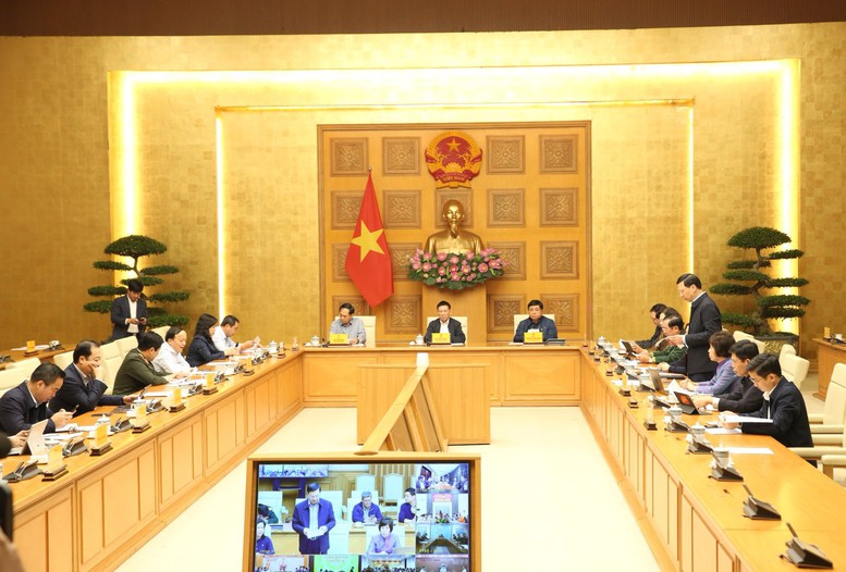 Từ Nam Phi, Thủ tướng chủ trì cuộc họp trực tuyến về ứng phó, khắc phục hậu quả mưa lũ - Ảnh 8.