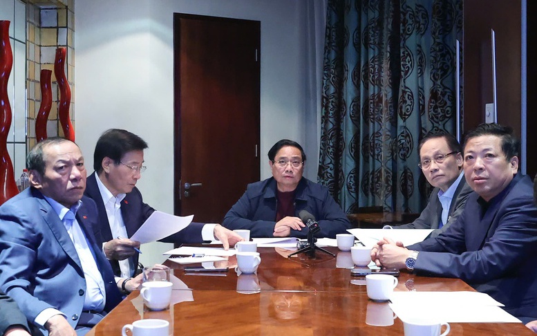 Từ Nam Phi, Thủ tướng chủ trì cuộc họp trực tuyến về ứng phó, khắc phục hậu quả mưa lũ