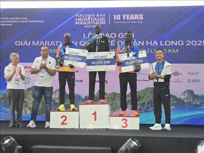 Kỷ lục số lượng vận động viên tham gia Giải Marathon Quốc tế Di sản Hạ Long 2025 - Ảnh 3.