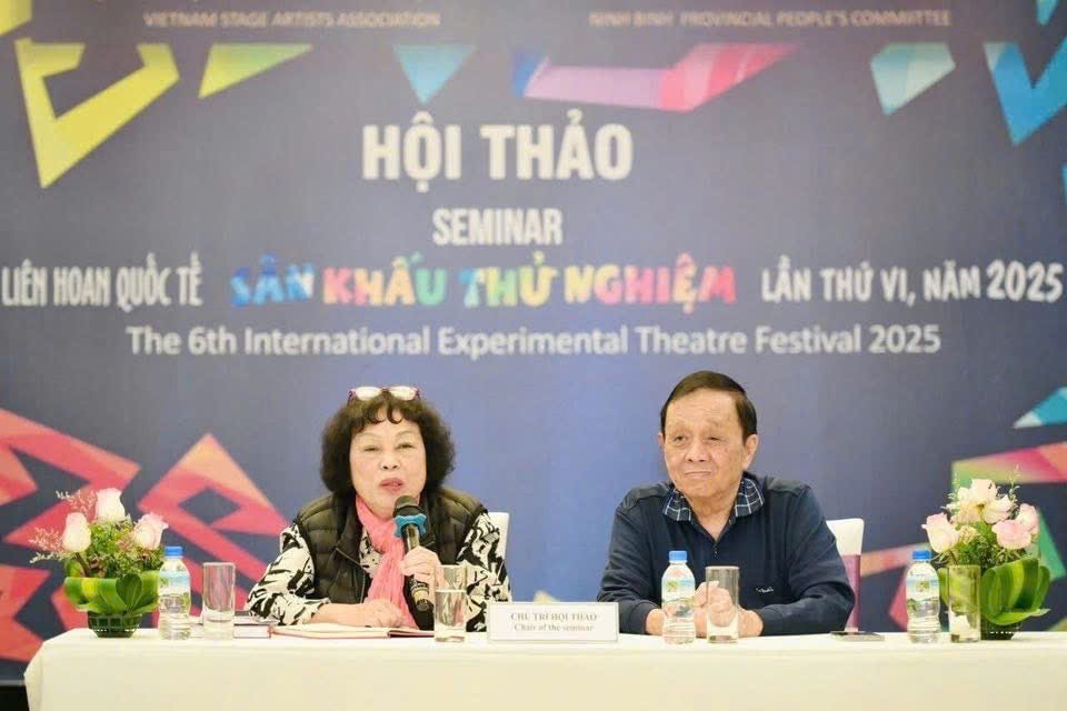 Поиск новых выражений для сцены - Фото 1. Tìm kiếm cách biểu đạt mới cho sân khấu - Ảnh 1.