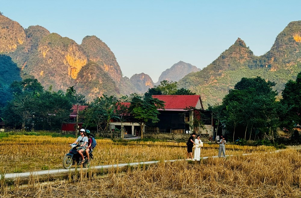Lang Son - Un punto destacado del turismo comunitario en la región montañosa del norte - Foto 4. Lạng Sơn - Điểm nhấn nổi bật của du lịch cộng đồng miền núi phía Bắc - Ảnh 4.