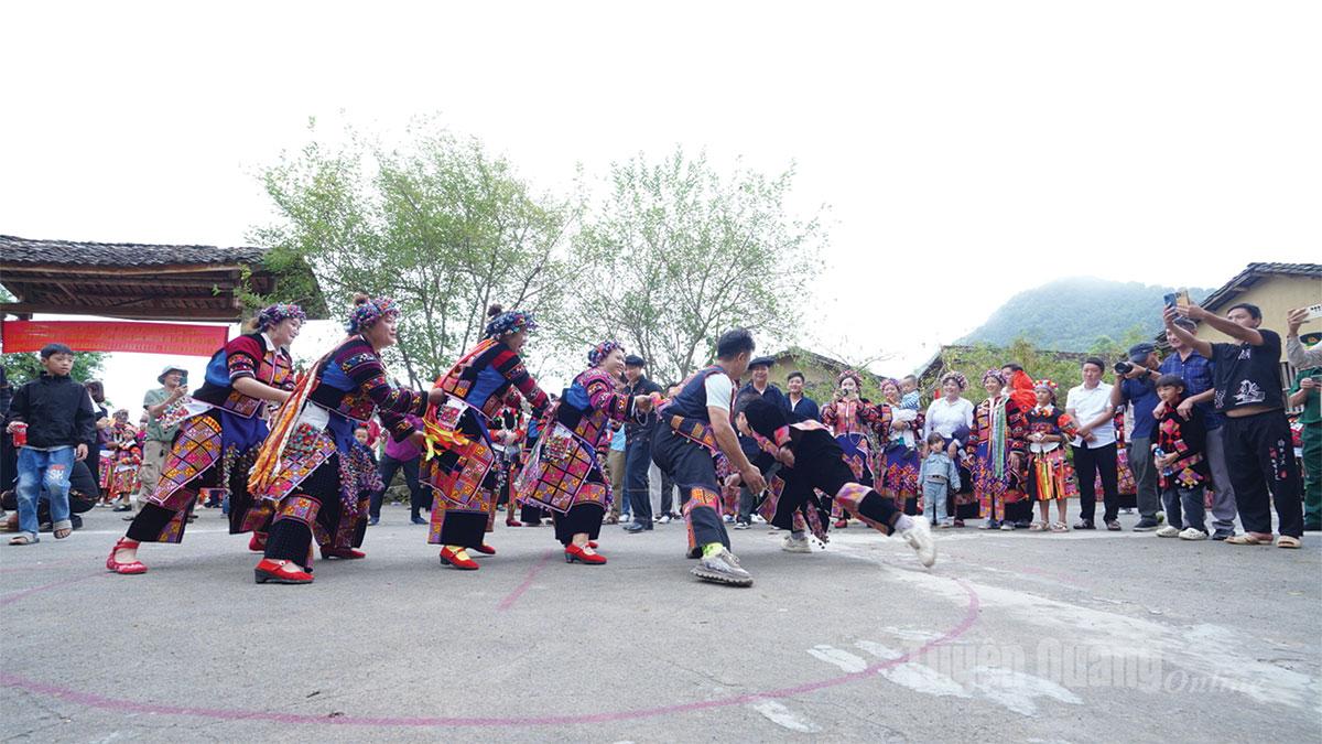 Tuyên Quang: Khơi nguồn sức mạnh mềm - Ảnh 1. Tuyên Quang: Khơi nguồn sức mạnh mềm - Ảnh 1.