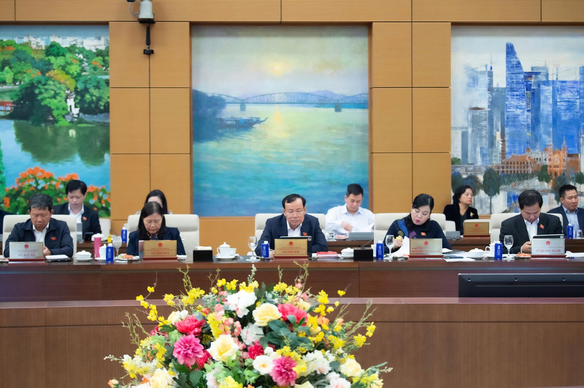 Ưu tiên địa bàn nghèo, địa bàn khó khăn, đặc biệt khó khăn vùng đồng bào dân tộc thiểu số và miền núi - Ảnh 2. Ưu tiên địa bàn nghèo, địa bàn khó khăn, đặc biệt khó khăn vùng đồng bào dân tộc thiểu số và miền núi - Ảnh 2.