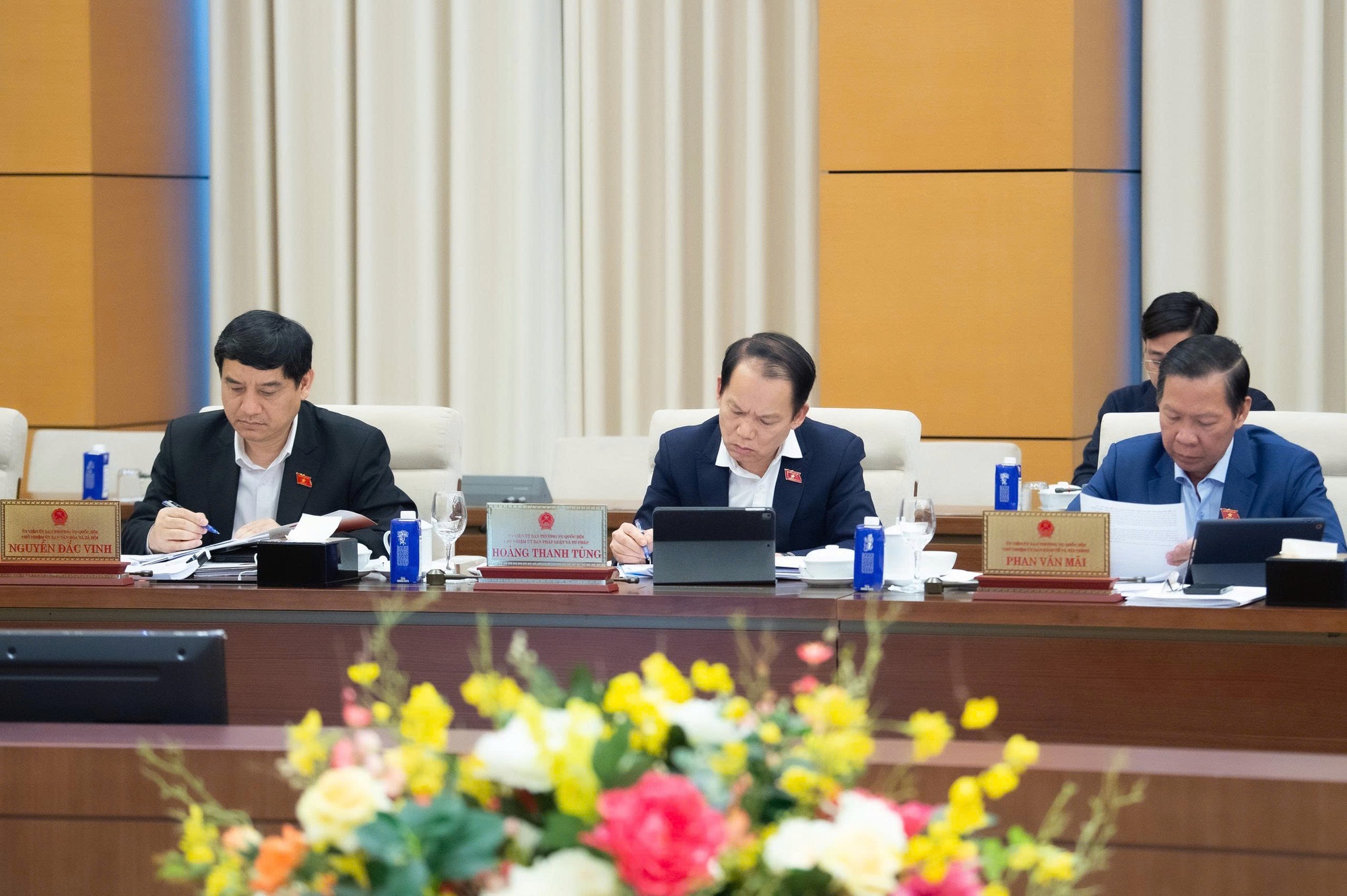 Ưu tiên địa bàn nghèo, địa bàn khó khăn, đặc biệt khó khăn vùng đồng bào dân tộc thiểu số và miền núi - Ảnh 4. Ưu tiên địa bàn nghèo, địa bàn khó khăn, đặc biệt khó khăn vùng đồng bào dân tộc thiểu số và miền núi - Ảnh 4.