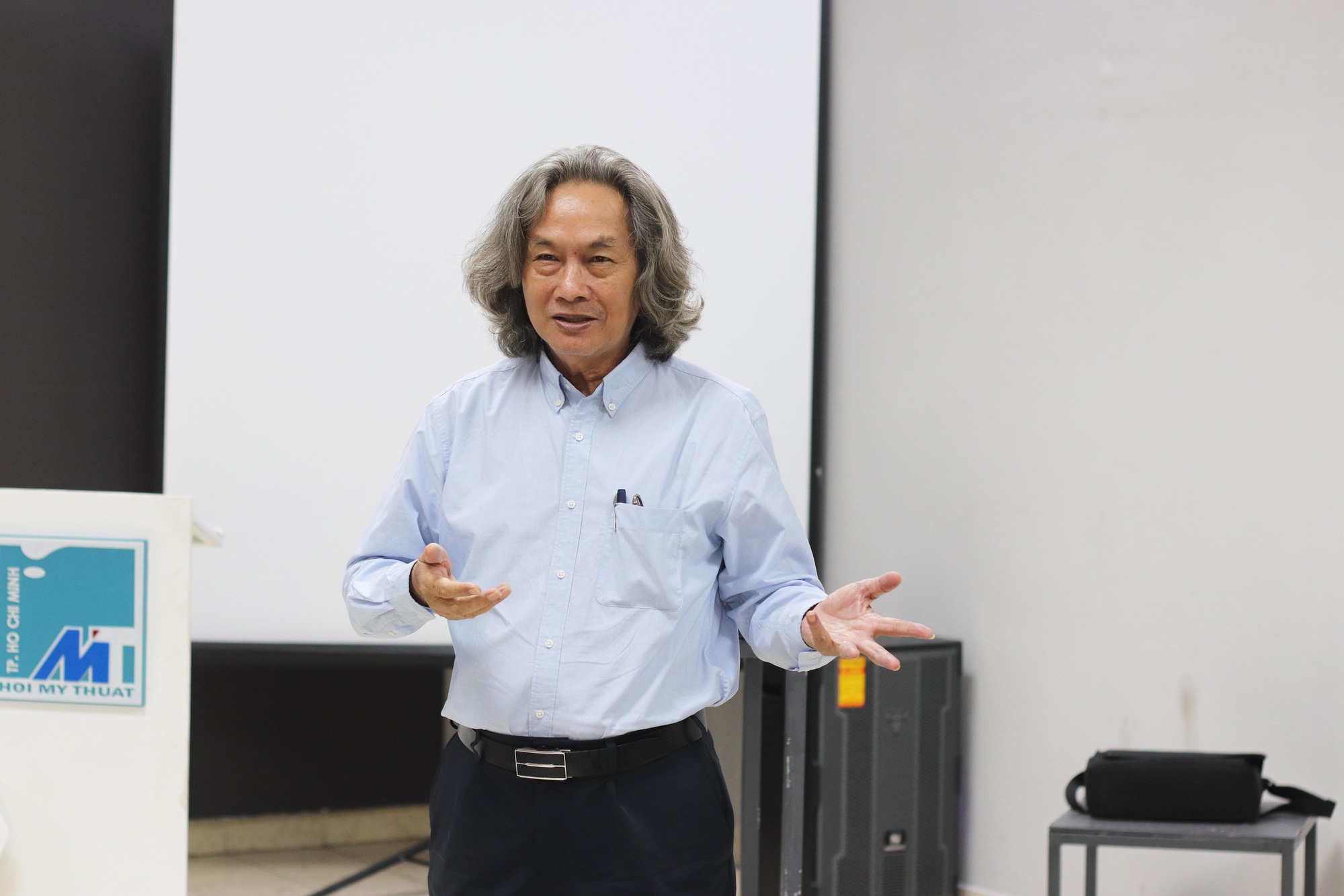 "Định vị" vai trò của AI trong nghệ thuật: Nghệ sĩ và AI - Lằn ranh giữa "trợ thủ" và "kẻ thay thế" - Ảnh 4. "Định vị" vai trò của AI trong nghệ thuật: Nghệ sĩ và AI - Lằn ranh giữa "trợ thủ" và "kẻ thay thế" - Ảnh 4.