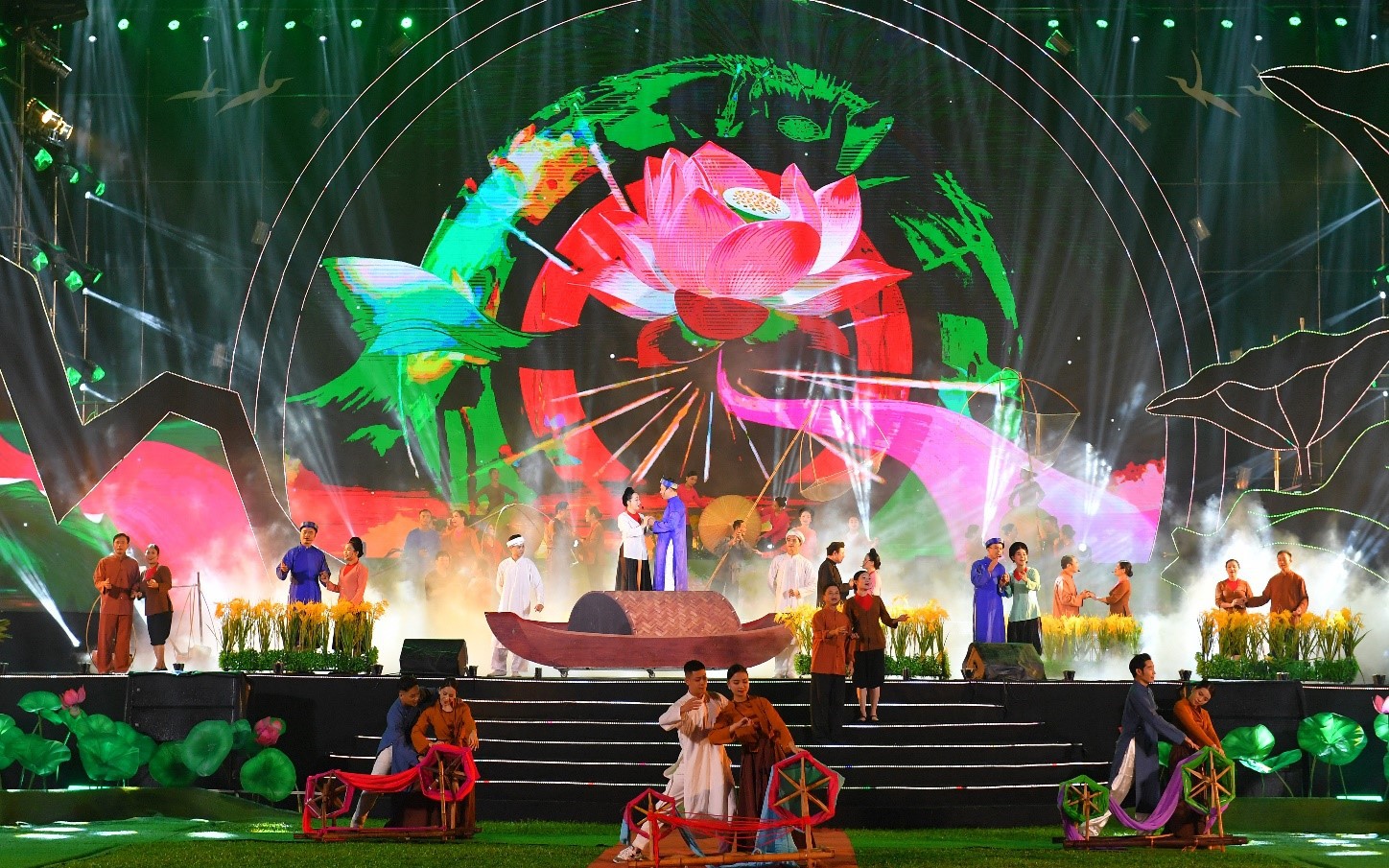 Nghệ An xây dựng con người phát triển toàn diện thông qua hoạt động văn hóa nghệ thuật, thể thao