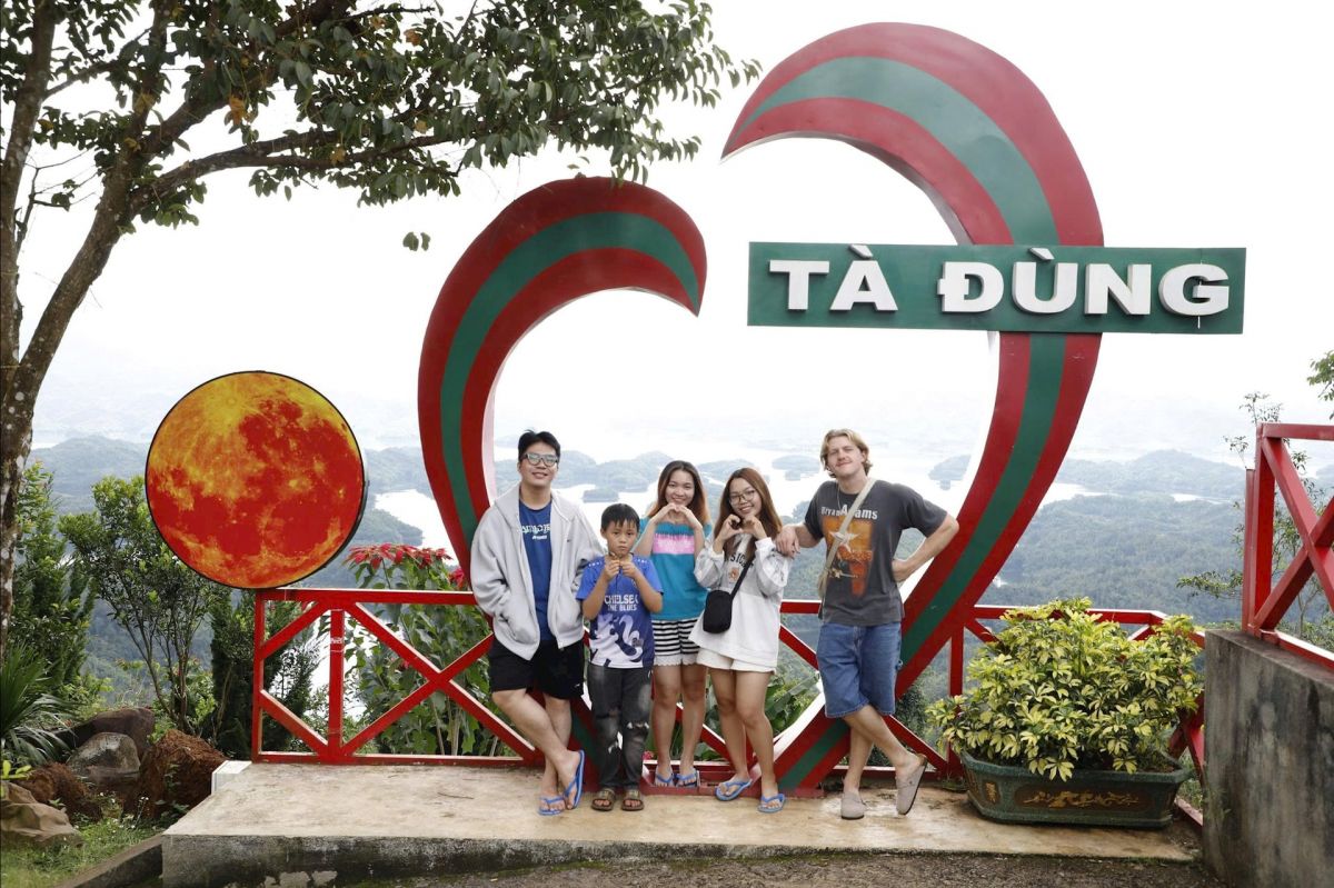 Du lịch, văn hóa - động lực phát triển bền vững Lâm Đồng - Ảnh 2. Du lịch, văn hóa - động lực phát triển bền vững Lâm Đồng - Ảnh 2.