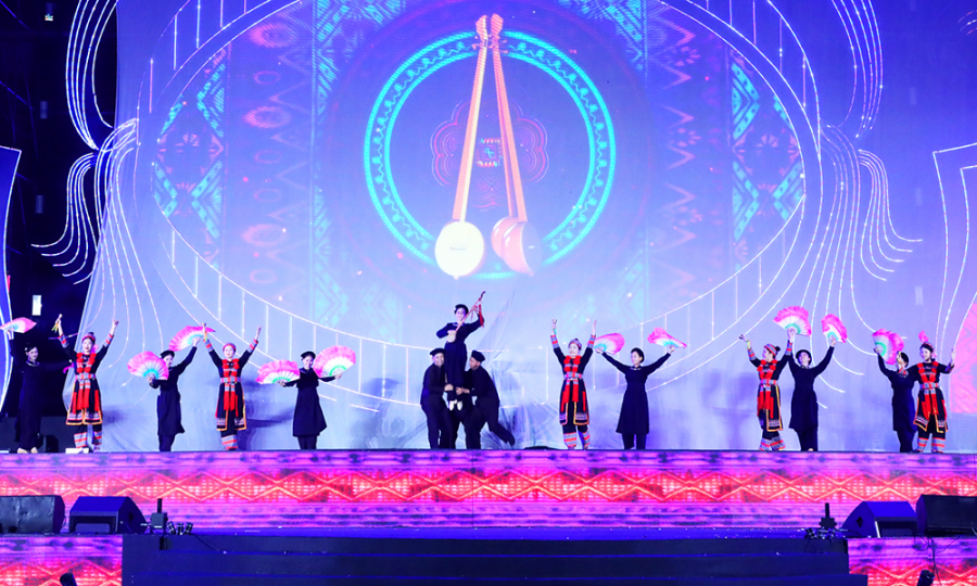 Bắc Ninh tổ chức Liên hoan hát Then, đàn Tính lần thứ Nhất năm 2025 - Ảnh 1.