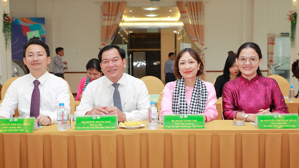 Hội nghị xúc tiến, quảng bá, hợp tác phát triển du lịch giữa Hà Nội và Vĩnh Long - Ảnh 6. Hội nghị xúc tiến, quảng bá, hợp tác phát triển du lịch giữa Hà Nội và Vĩnh Long - Ảnh 6.