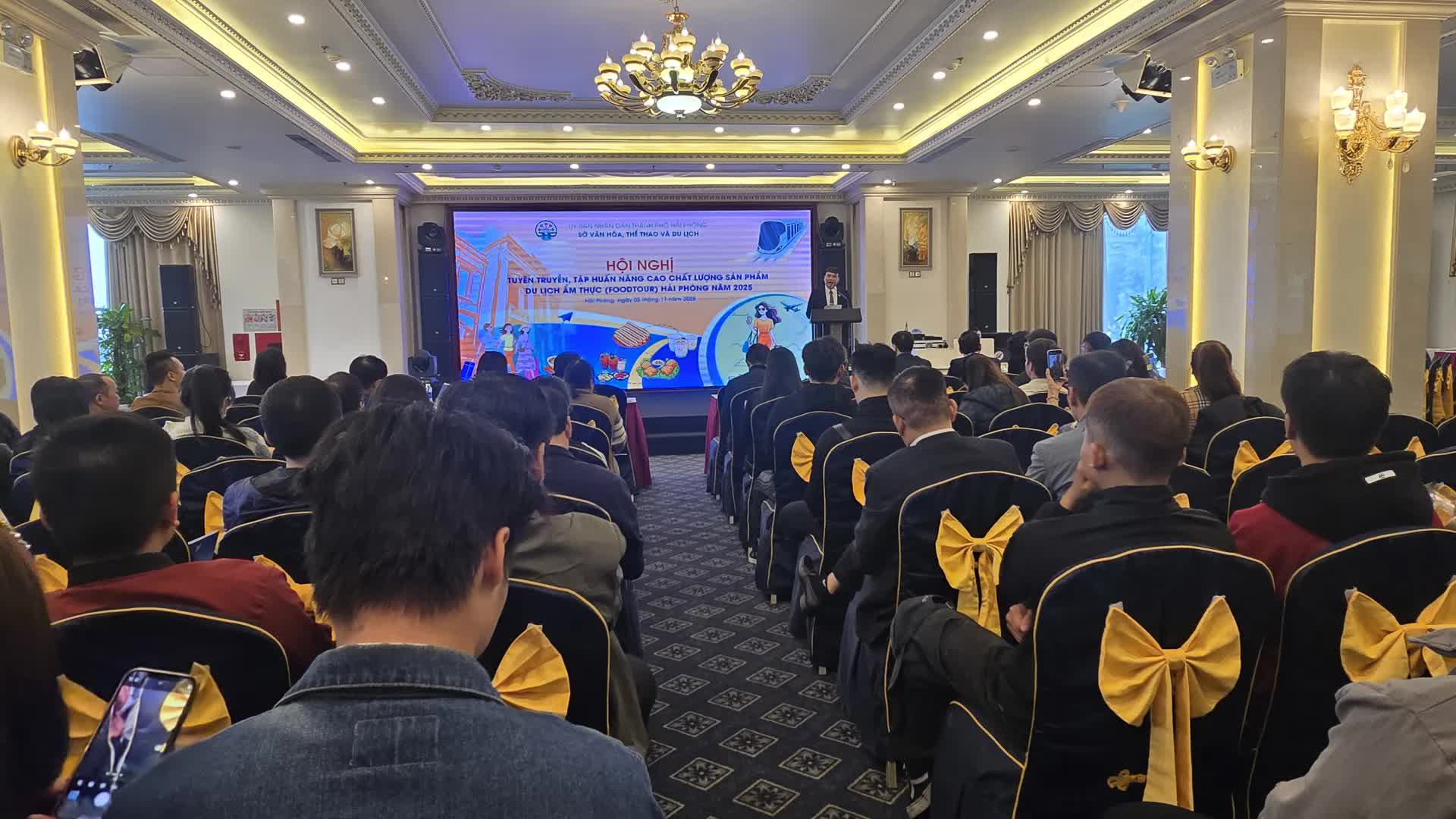 Hải Phòng tập huấn nâng cao chất lượng sản phẩm du lịch ẩm thực - Ảnh 2. Hải Phòng tập huấn nâng cao chất lượng sản phẩm du lịch ẩm thực - Ảnh 2.