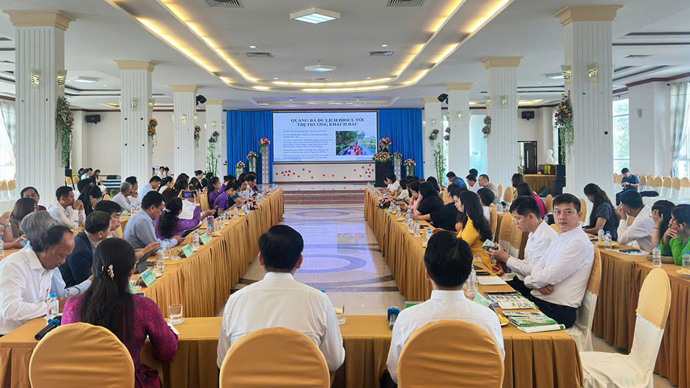 Hội nghị xúc tiến, quảng bá, hợp tác phát triển du lịch giữa Hà Nội và Vĩnh Long - Ảnh 4. Hội nghị xúc tiến, quảng bá, hợp tác phát triển du lịch giữa Hà Nội và Vĩnh Long - Ảnh 4.