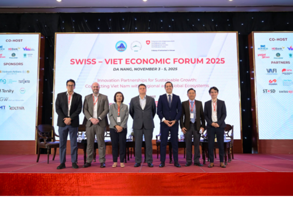 Long Châu - Đại diện tiêu biểu của Việt Nam đồng hành cùng kiến tạo tương lai Y tế số tại SVEF 2025 - Ảnh 6.