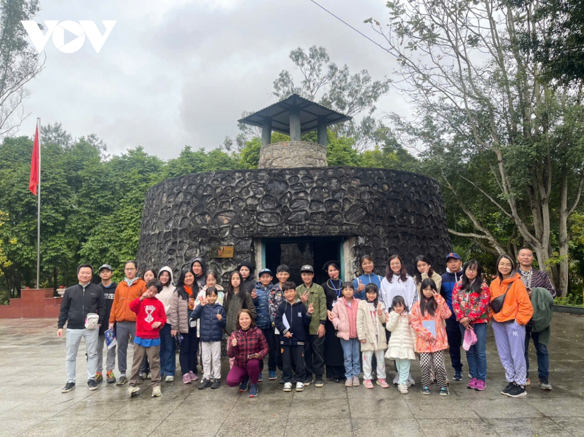 Du lịch Cao Bằng hướng tới xanh và là ngành kinh tế mũi nhọn - Ảnh 4. Du lịch Cao Bằng hướng tới xanh và là ngành kinh tế mũi nhọn - Ảnh 4.