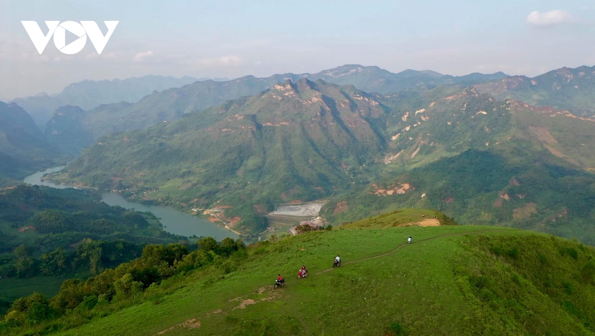 Du lịch Cao Bằng hướng tới xanh và là ngành kinh tế mũi nhọn - Ảnh 1. Du lịch Cao Bằng hướng tới xanh và là ngành kinh tế mũi nhọn - Ảnh 1.