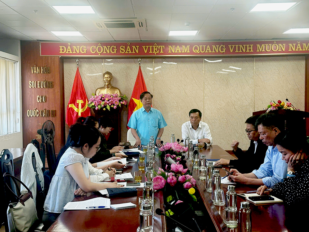 Cục Du lịch Quốc gia Việt Nam làm việc với tỉnh Quảng Ninh về đẩy mạnh cải cách hành chính, chuyển đổi số trong lĩnh vực du lịch - Ảnh 1. Cục Du lịch Quốc gia Việt Nam làm việc với tỉnh Quảng Ninh về đẩy mạnh cải cách hành chính, chuyển đổi số trong lĩnh vực du lịch - Ảnh 1.