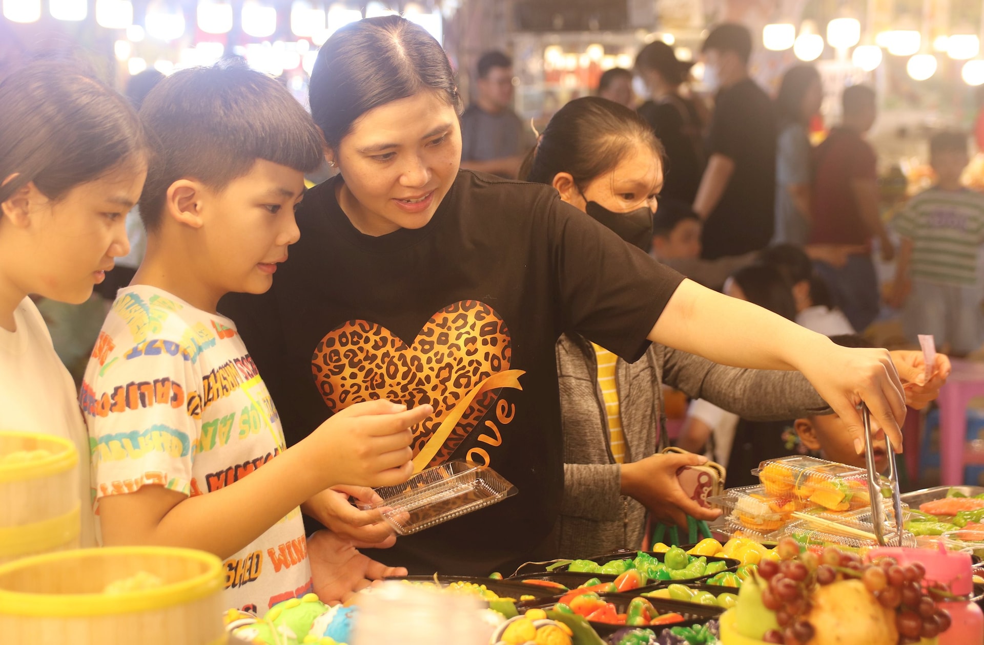 Du khách đến Lâm Đồng trong tháng 10 tiếp tục tăng - Ảnh 2. Du khách đến Lâm Đồng trong tháng 10 tiếp tục tăng - Ảnh 2.