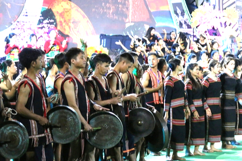 Số hóa văn hóa dân tộc thiểu số, mở lối phát triển du lịch - Ảnh 1. Số hóa văn hóa dân tộc thiểu số, mở lối phát triển du lịch - Ảnh 1.