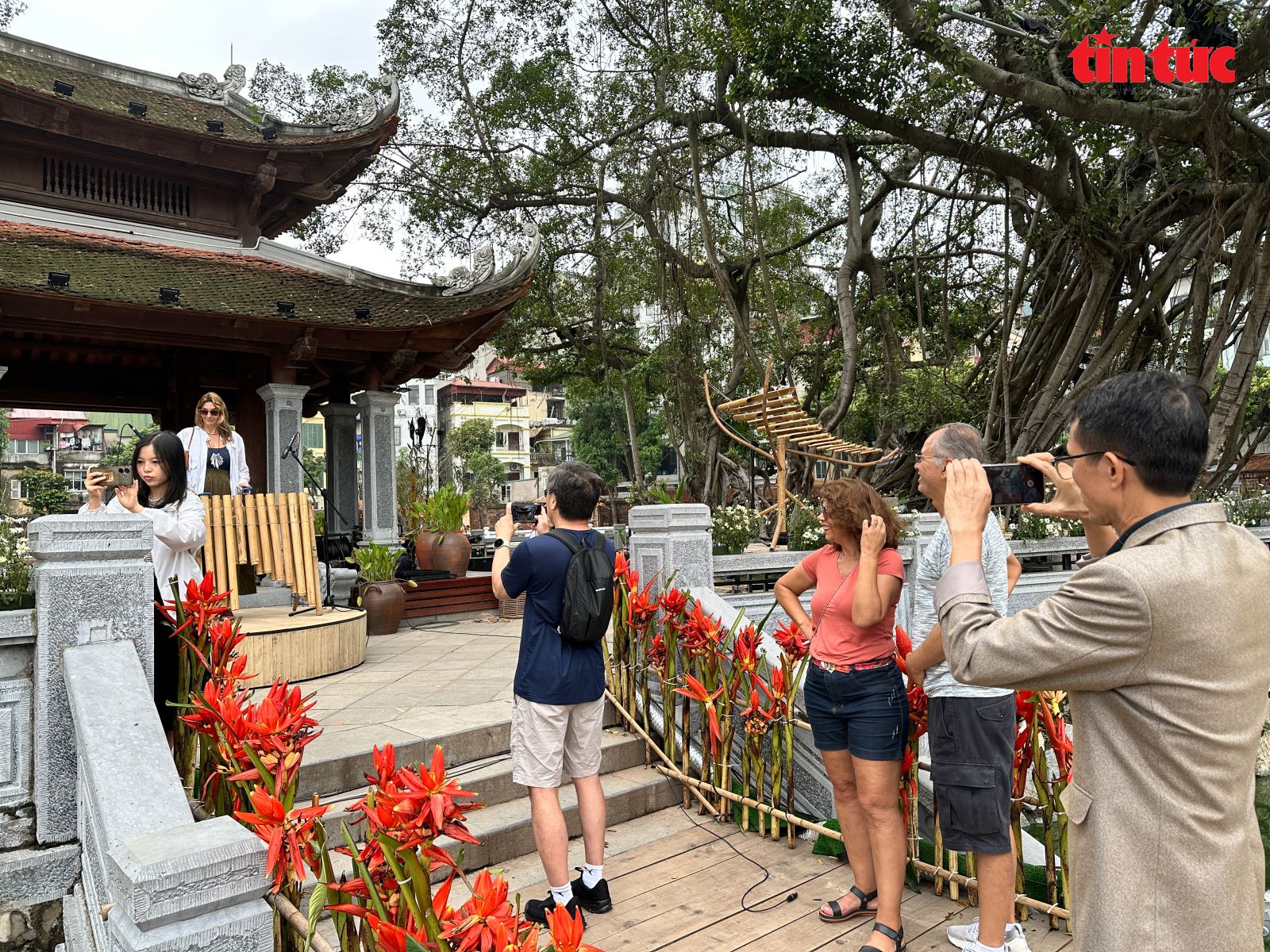 Trải nghiệm các không gian văn hoá tại Festival Thăng Long - Hà Nội 2025 - Ảnh 1. Trải nghiệm các không gian văn hoá tại Festival Thăng Long - Hà Nội 2025 - Ảnh 1.