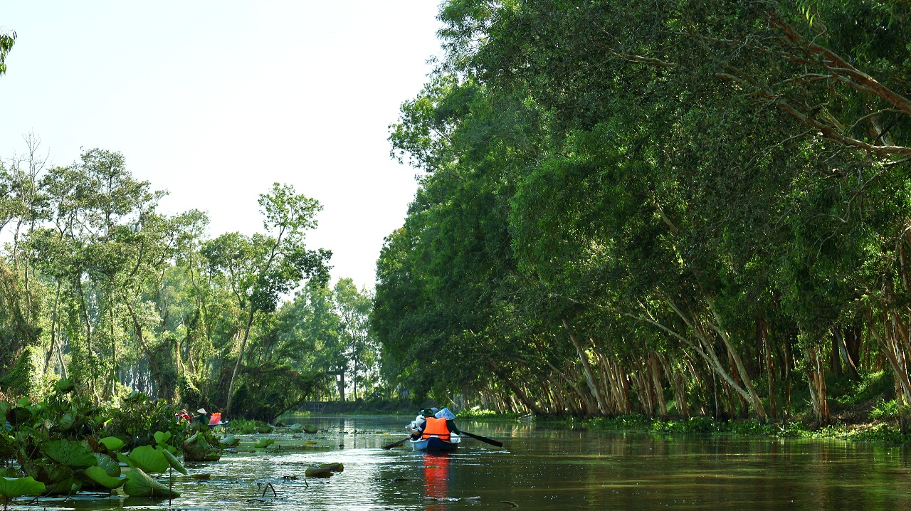 ベトナム国家観光総局がアンザン省でコミュニティ観光調査を実施 - 写真3。 Cục Du lịch Quốc gia Việt Nam tổ chức khảo sát du lịch cộng đồng tỉnh An Giang - Ảnh 3.
