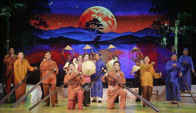 'Làn gió mới' cho dân ca ví, giặm Nghệ Tĩnh - Ảnh 3. 'Làn gió mới' cho dân ca ví, giặm Nghệ Tĩnh - Ảnh 3.