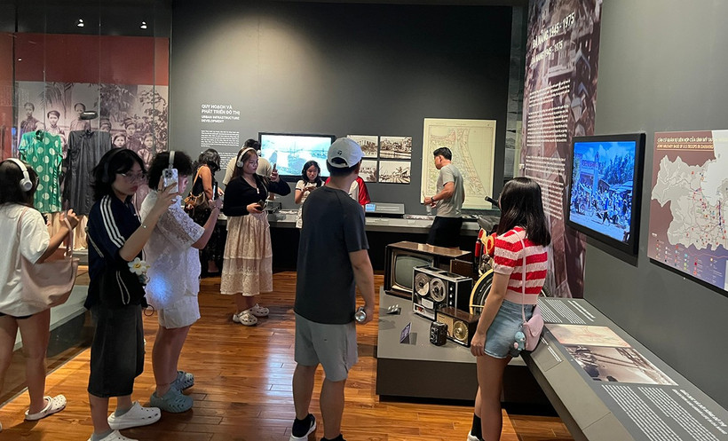 Gỡ nút thắt trong hệ sinh thái du lịch thông minh - Ảnh 1. Gỡ nút thắt trong hệ sinh thái du lịch thông minh - Ảnh 1.