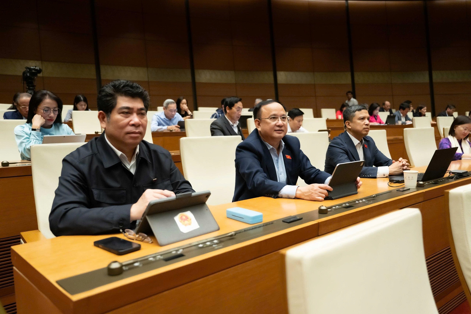 ការវិនិយោគលើគម្រោងសាងសង់អាកាសយានដ្ឋានអន្តរជាតិ Gia Binh៖ Đầu tư Dự án đầu tư xây dựng Cảng hàng không quốc tế Gia Bình: "Người dân tái định cư ở đâu sẽ được gắn với di tích ở đó" - Ảnh 3.