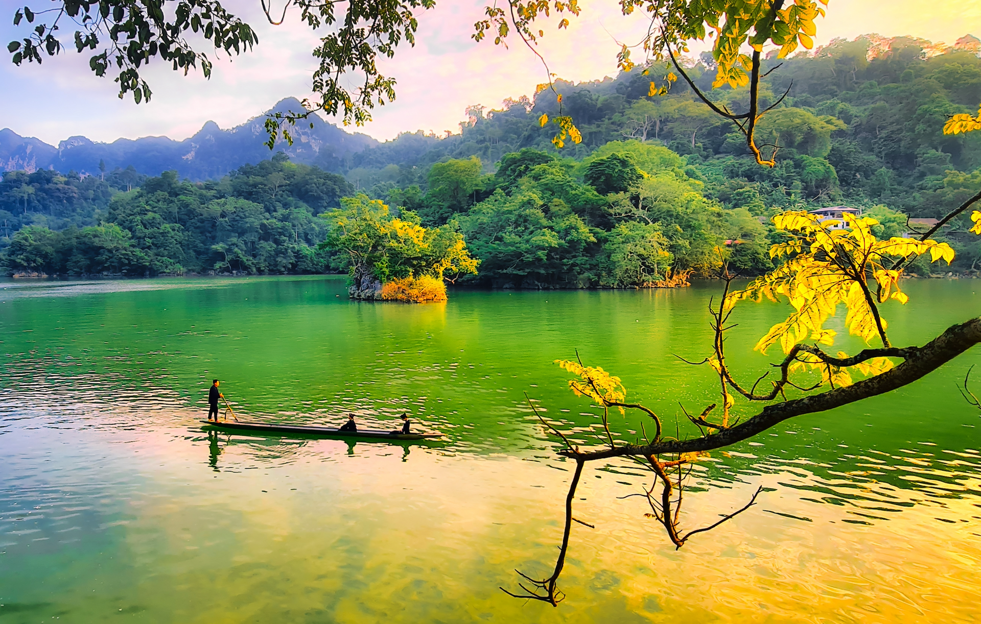 ألوان جديدة في المشهد السياحي لتاي نغوين - الصورة 1. Những gam màu mới trong bức tranh du lịch Thái Nguyên - Ảnh 1.