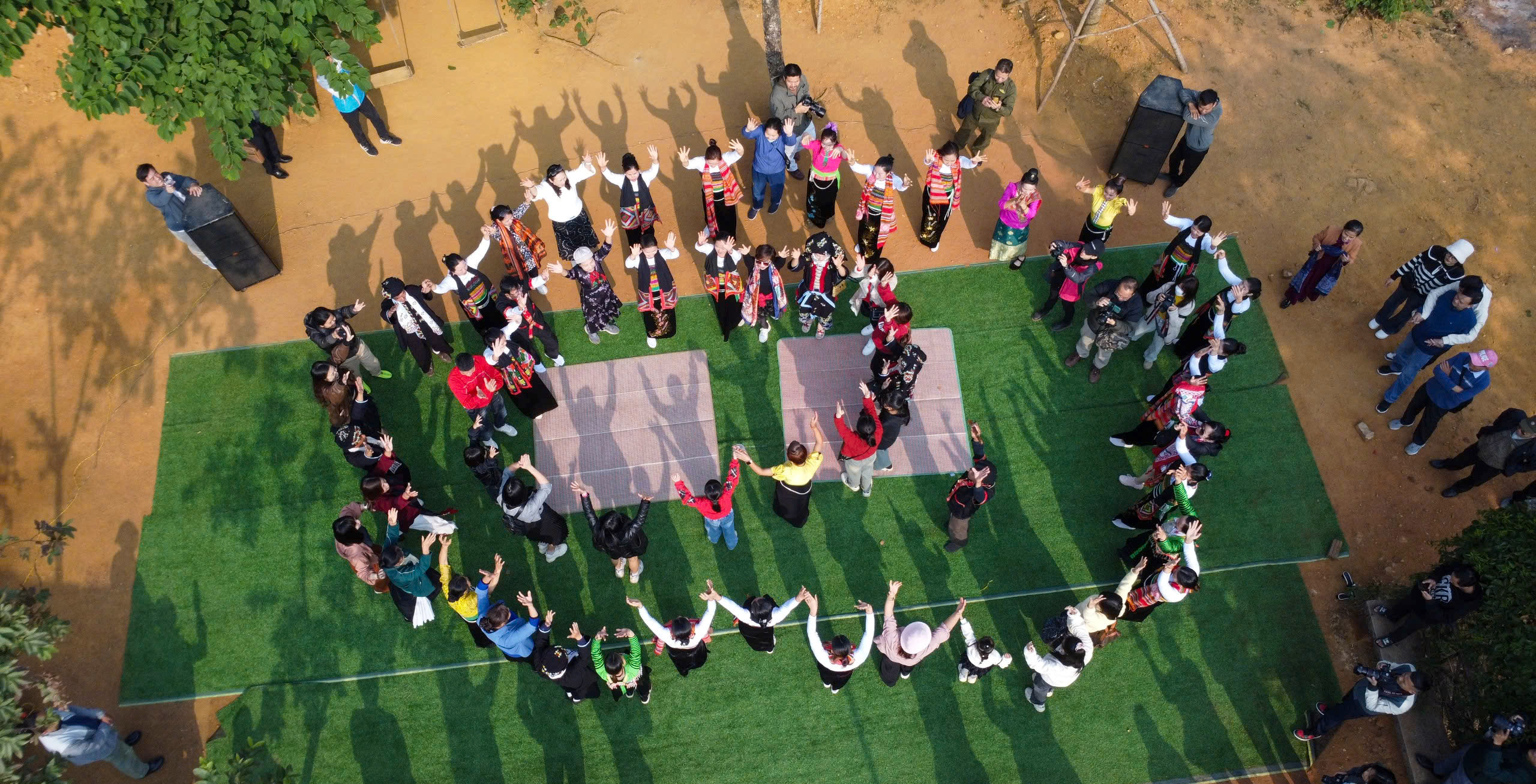 Nỗ lực của chính quyền và cộng đồng trong phát triển du lịch vùng dân tộc miền núi - Ảnh 2. Nỗ lực của chính quyền và cộng đồng trong phát triển du lịch vùng dân tộc miền núi - Ảnh 2.