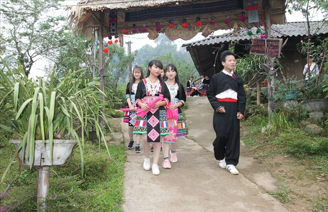 Phát triển du lịch gắn bảo tồn văn hóa góp phần giảm nghèo ở các xã vùng cao Lai Châu - Ảnh 1. Phát triển du lịch gắn bảo tồn văn hóa góp phần giảm nghèo ở các xã vùng cao Lai Châu - Ảnh 1.