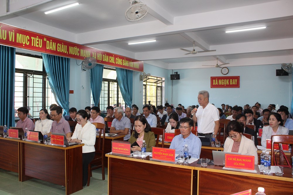 Bộ trưởng Nguyễn Văn Hùng tiếp xúc cử tri xã Ngọk Bay, tỉnh Quảng Ngãi - Ảnh 4.