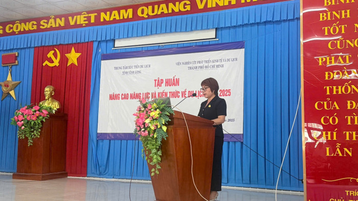 Vĩnh Long: Tập huấn về vai trò của du lịch trong phát triển kinh tế - xã hội  - Ảnh 2.