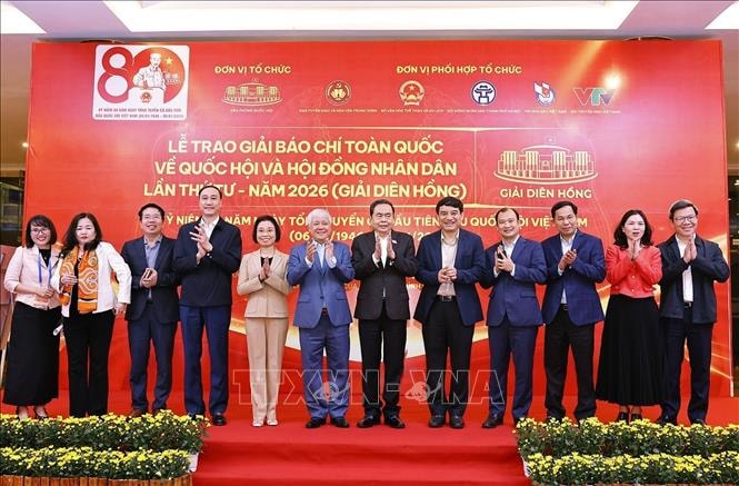 Chủ tịch Quốc hội Trần Thanh Mẫn dự tổng duyệt Lễ trao Giải Diên Hồng lần thứ tư - Ảnh 1.