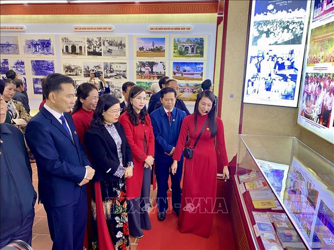 Hà Tĩnh trưng bày bản Truyện Kiều cổ nhất bằng chữ Nôm, xuất bản năm 1866 - Ảnh 2. Hà Tĩnh trưng bày bản Truyện Kiều cổ nhất bằng chữ Nôm, xuất bản năm 1866 - Ảnh 2.