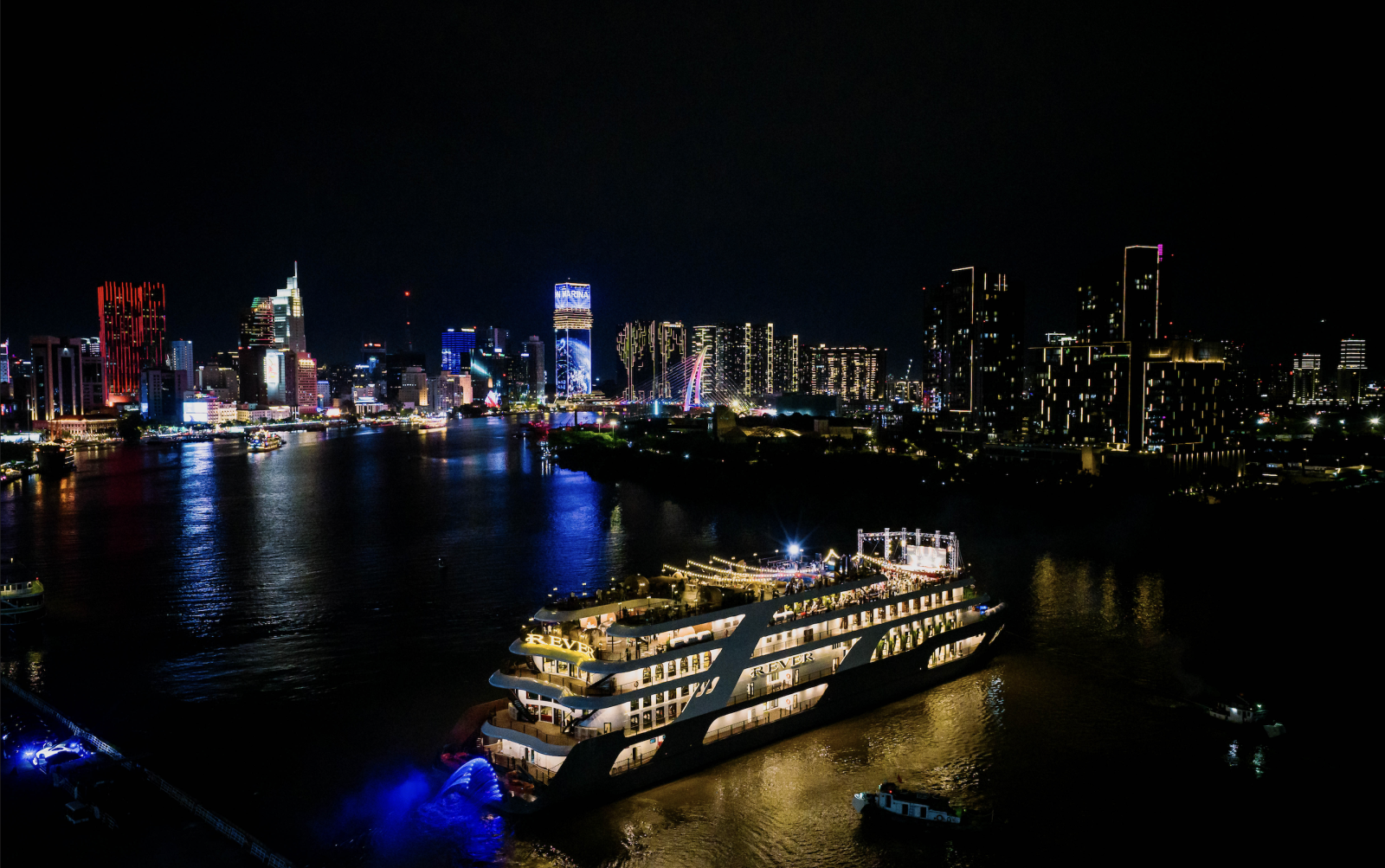 Thị trường du thuyền bật sáng kinh tế đêm TP Hồ Chí Minh - Ảnh 2. Thị trường du thuyền bật sáng kinh tế đêm TP Hồ Chí Minh - Ảnh 2.