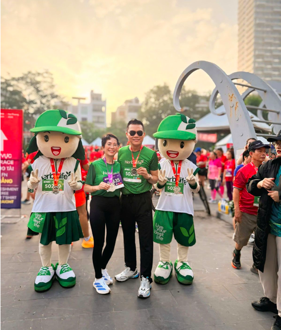 Herbalife Việt Nam ghi dấu ấn tại VnExpress Marathon Hải Phòng 2025 với hơn 14.000 vận động viên tham gia - Ảnh 6. Herbalife Việt Nam ghi dấu ấn tại VnExpress Marathon Hải Phòng 2025 với hơn 14.000 vận động viên tham gia - Ảnh 6.