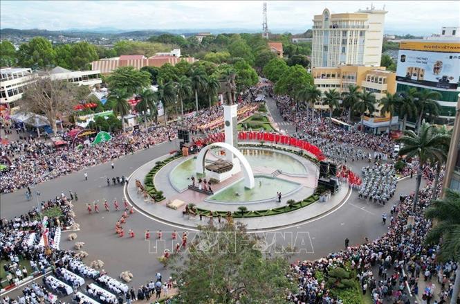 Đắk Lắk xây dựng tour, tuyến du lịch với hành trình trải nghiệm từ đại ngàn đến biển xanh - Ảnh 1.