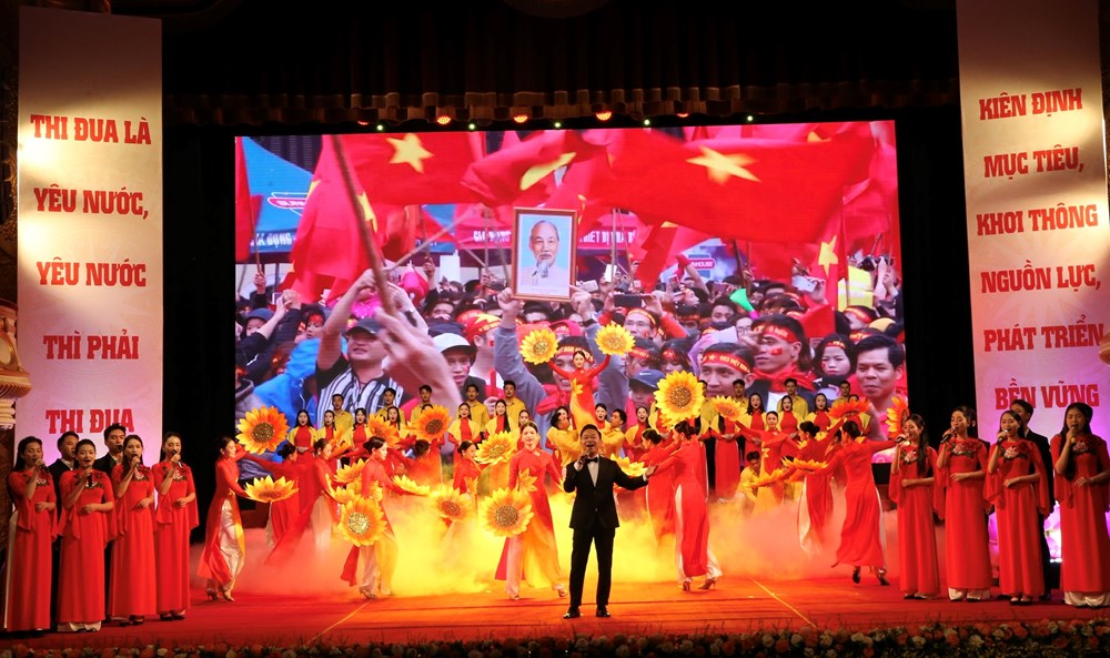 Lan tỏa sức mạnh văn hoá, khơi dậy tinh thần Việt Nam trong thời đại mới - Ảnh 2.