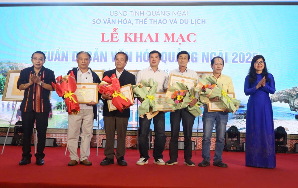 Khai mạc Tuần Di sản Văn hóa Quảng Ngãi 2025 - Ảnh 4.