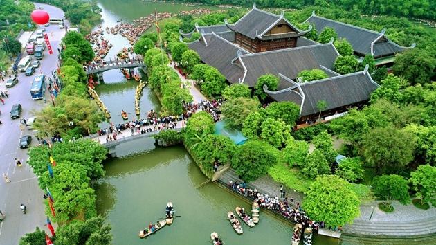 Phát triển Ninh Bình trở thành một trung tâm lớn, có giá trị thương hiệu cao về du lịch, công nghiệp văn hóa, kinh tế di sản - Ảnh 1.