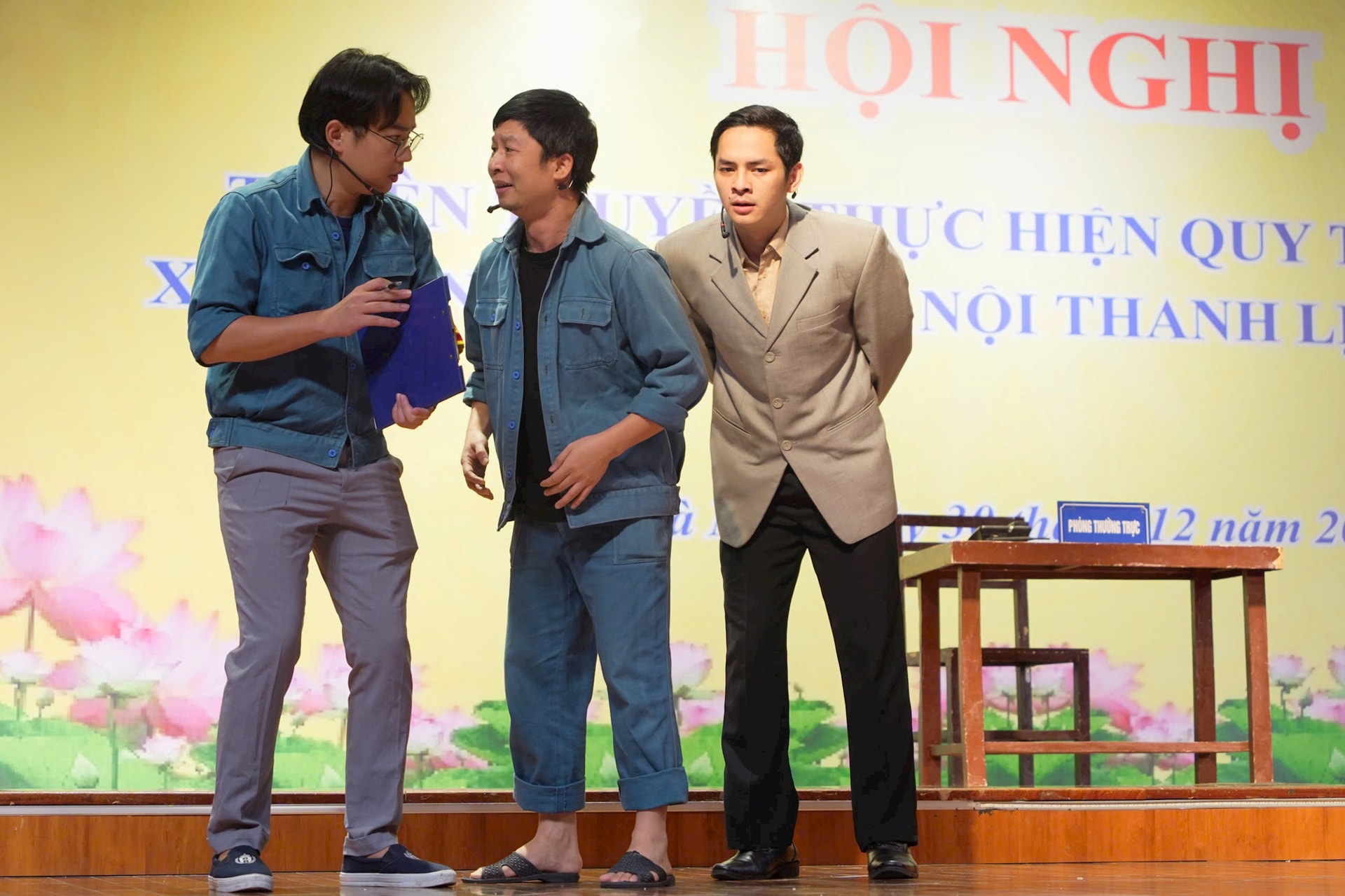 Đổi mới tuyên truyền Quy tắc ứng xử, xây dựng Người Hà Nội thanh lịch, văn minh - Ảnh 4.