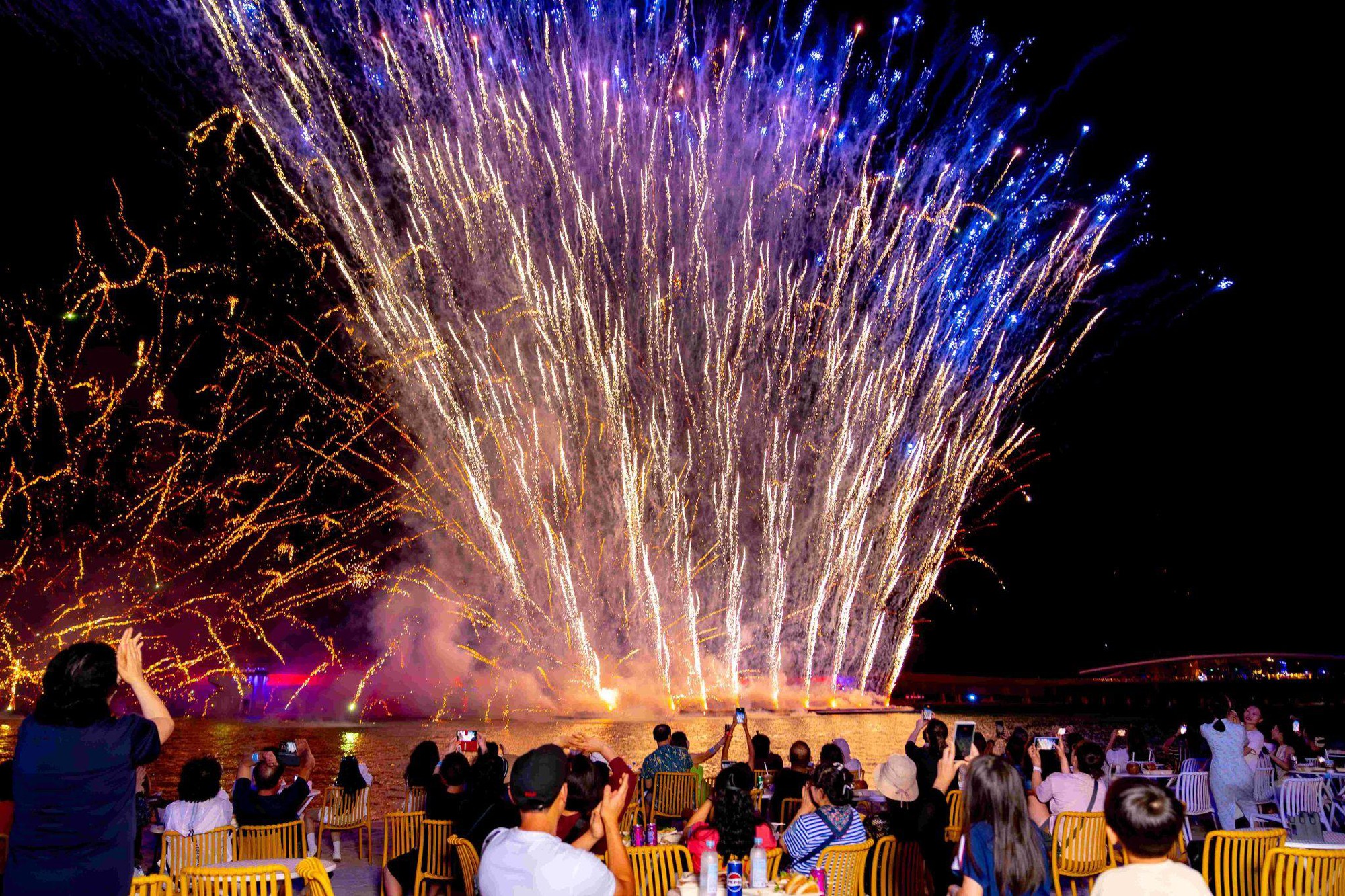 Tạp chí Anh dự báo cú bùng nổ đưa Phú Quốc vào top điểm đến hàng đầu khu vực - Ảnh 1.