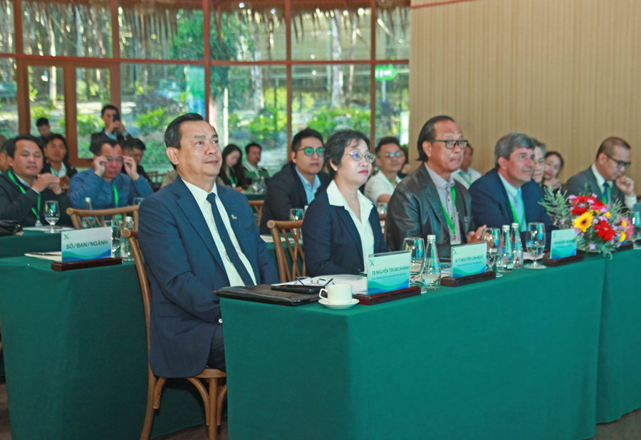 ការអភិវឌ្ឍន៍ទេសចរណ៍បៃតងគឺជាផ្លូវជៀសមិនរួចសម្រាប់អនាគតរុងរឿង និងនិរន្តរភាពនៃឧស្សាហកម្មទេសចរណ៍ - រូបថត ២. Phát triển du lịch xanh là con đường tất yếu, vì tương lai thịnh vượng, bền vững của ngành Du lịch - Ảnh 2.