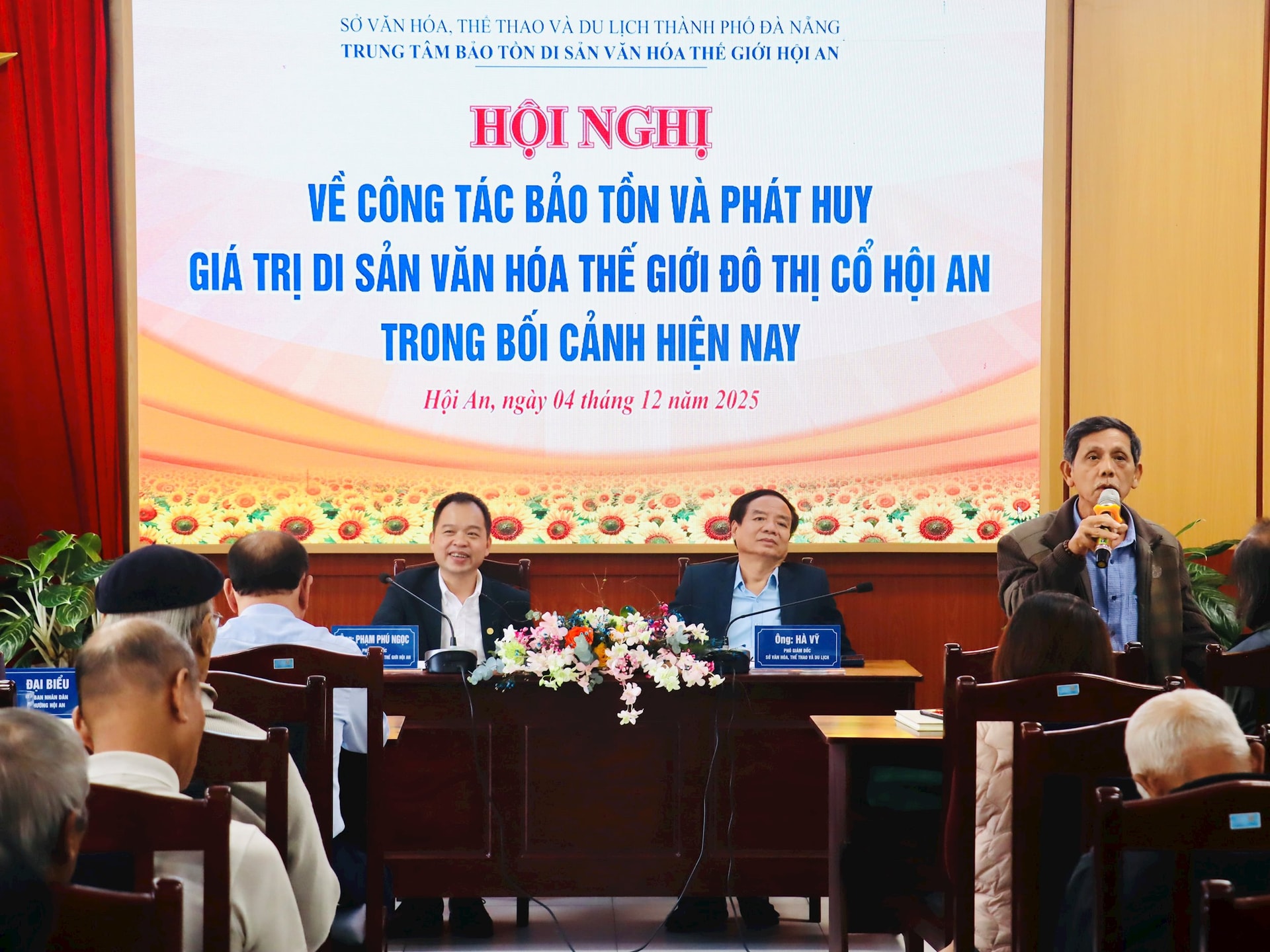 Đà Nẵng: Thảo luận công tác bảo tồn, phát huy giá trị đô thị cổ Hội An trong bối cảnh hiện nay - Ảnh 1.