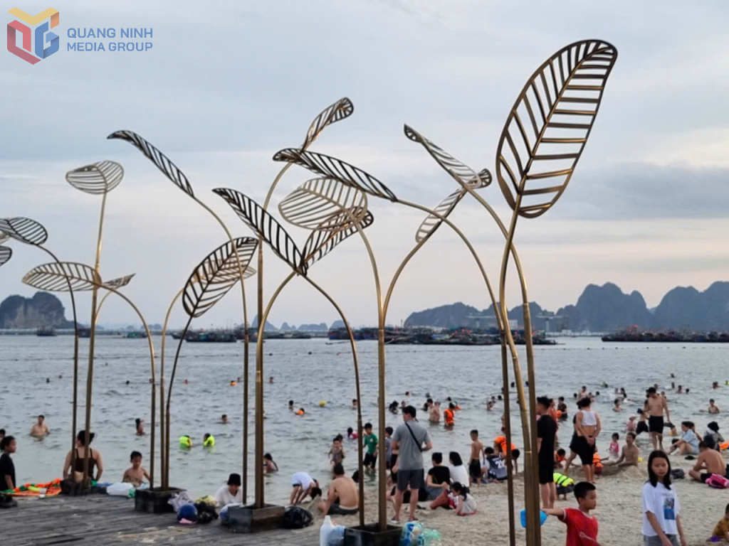 Du lịch Quảng Ninh bứt phá vượt 21 triệu khách - Ảnh 2.