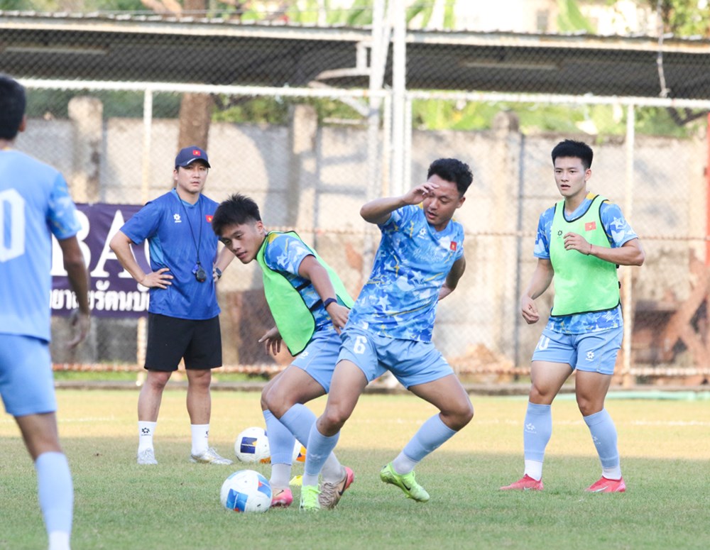 U22 Việt Nam nỗ lực chuẩn bị chu toàn cho trận đấu với U22 Malaysia - Ảnh 3.