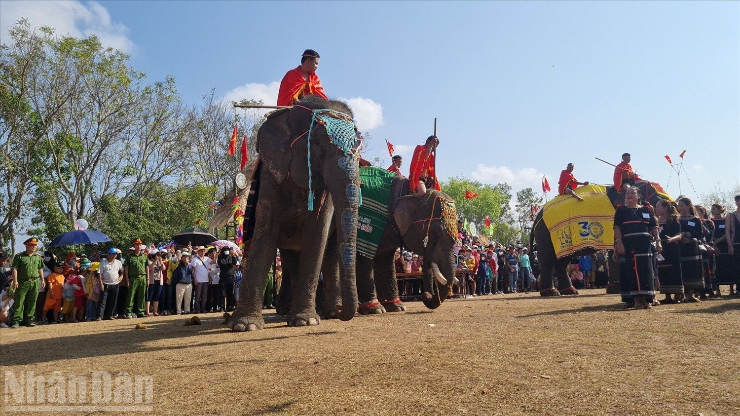 Đắk Lắk phát triển du lịch cộng đồng gắn với nâng cao đời sống đồng bào dân tộc thiểu số - Ảnh 4.