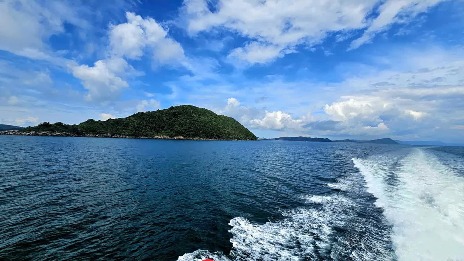 Năm 2025, An Giang đón hơn 24 triệu lượt khách  - Ảnh 2.