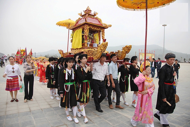 Nhiều địa phương mở lớp truyền dạy di sản văn hóa cho thế hệ trẻ với sự tham gia của nghệ nhân - Ảnh 2. Nhiều địa phương mở lớp truyền dạy di sản văn hóa cho thế hệ trẻ với sự tham gia của nghệ nhân - Ảnh 2.