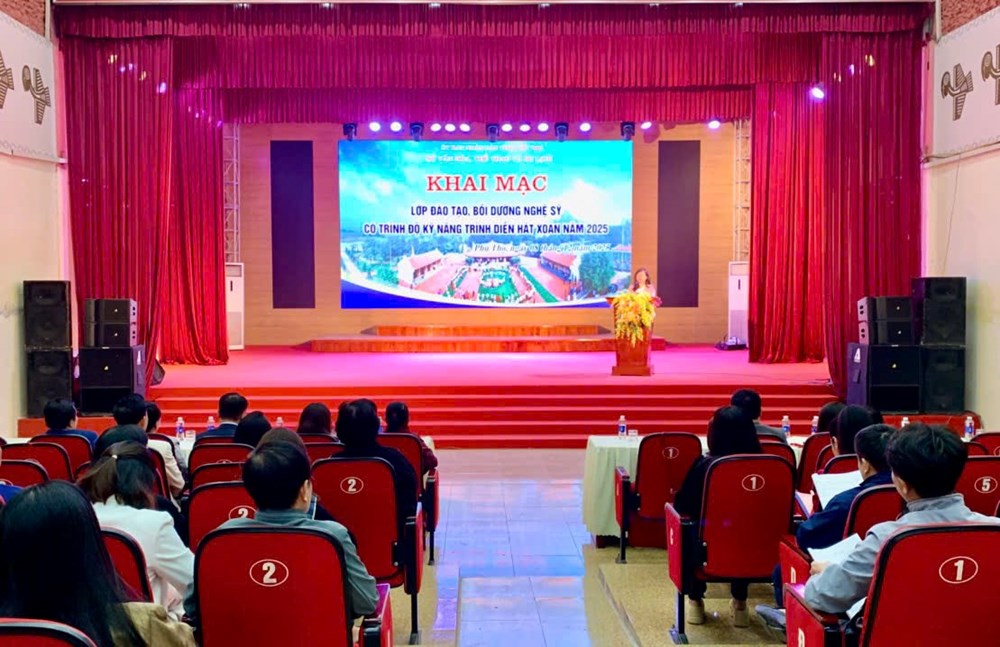 Nâng cao kỹ năng cho nghệ sĩ về thực hành, trình diễn hát Xoan - Ảnh 1. Nâng cao kỹ năng cho nghệ sĩ về thực hành, trình diễn hát Xoan - Ảnh 1.